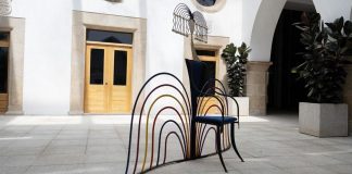 El Palacio de Mayoralgo de Cáceres exhibe la silla que dio origen a la colección ‘Sent-Art’ de Miguel Sansón Silla de Miguel Sansón - DIPUTACIÓN DE CÁCERES
