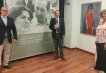 La Fundación Mercedes Calles acoge la exposición ‘Ángeles, el equilibrio de Miguel Delibes’ El coordinador de la Fundación Miguel Delibes, Fernando Zamácola; Germán Delibes y Maritina Guisado, presidenta de la FMCCB de Cáceres