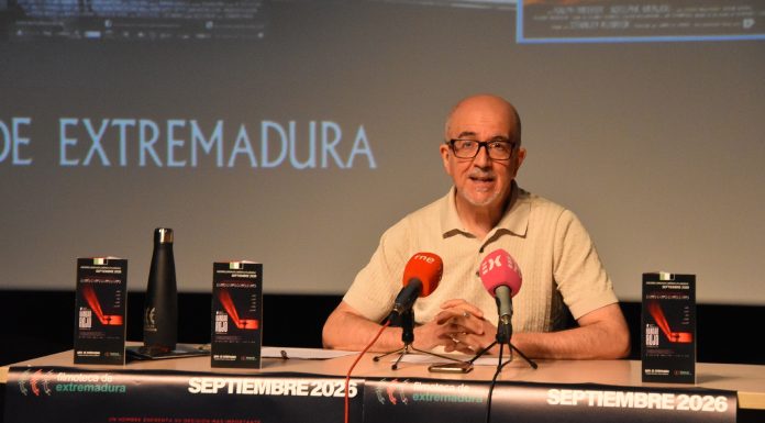 El director de la Filmoteca de Extremadura, Antonio Gil Aparicio, presenta la programación de septiembre en rueda de prensa El director de la Filmoteca de Extremadura, Antonio Gil Aparicio, presenta la programación de septiembre en rueda de prensa