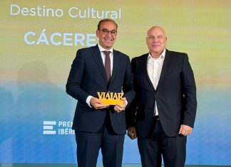 La revista VIAJAR premia a Cáceres como Destino Cultural de referencia Foto Premios Viajar