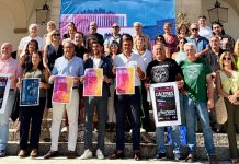 Cáceres duplica la oferta de Las Noches del Patrimonio en el 40º aniversario de la Unesco Foto de familia de representantes institucionales y de empresas que colaboran en Las Noches del Patrimonio