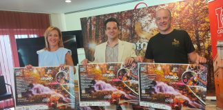 70 planes para vivir el Otoño Mágico del Valle del Ambroz La diputada de Turismo de la Diputación de Cáceres, Elísabeth Martín; el director general de Turismo, Óscar Mateos, y el gerente de DIVA, Diego Curto, en la presentación del XXIX Otoño Mágico del Valle del Ambroz