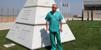 Cáceres rinde homenaje a Jesús Usón en el Mes de las Personas Mayores